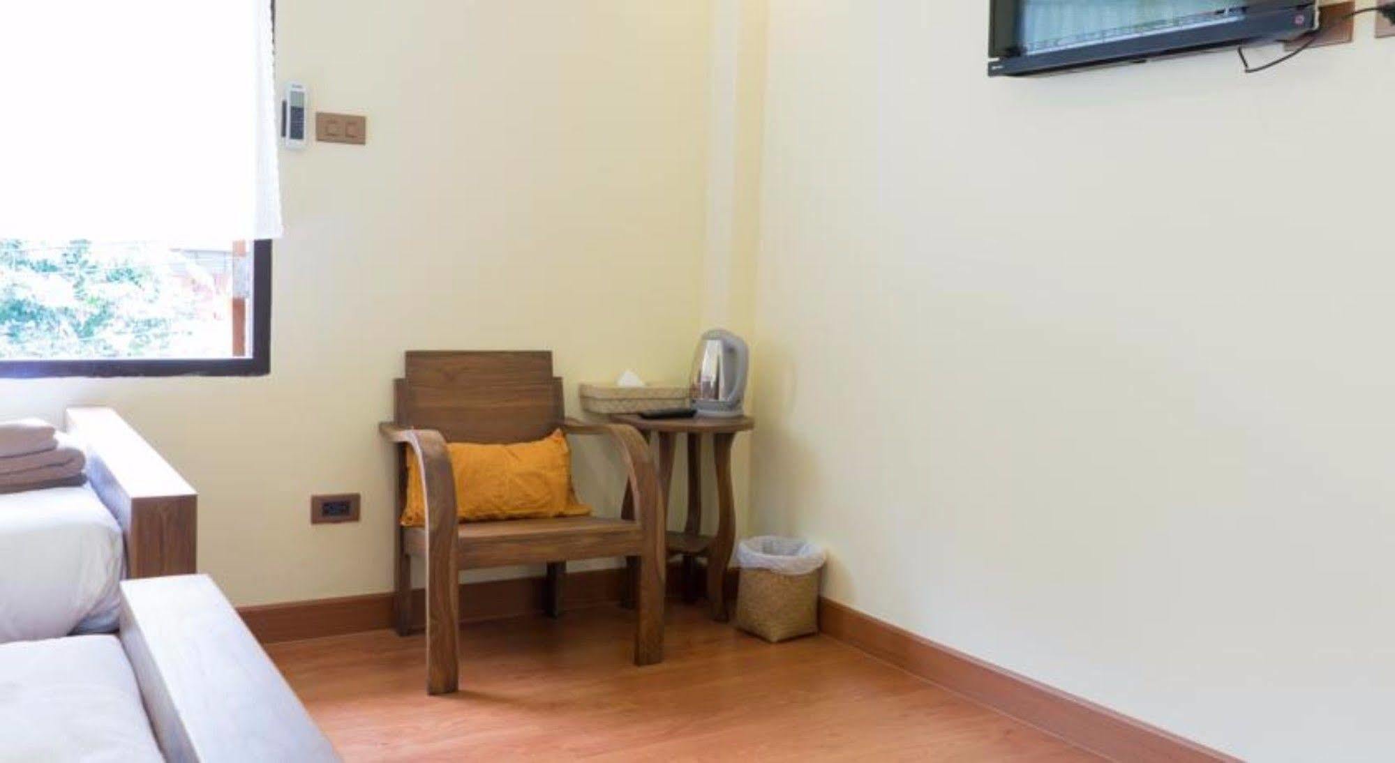 Manon Sleepeatdrink Bed & Breakfast Chiang Mai Luaran gambar