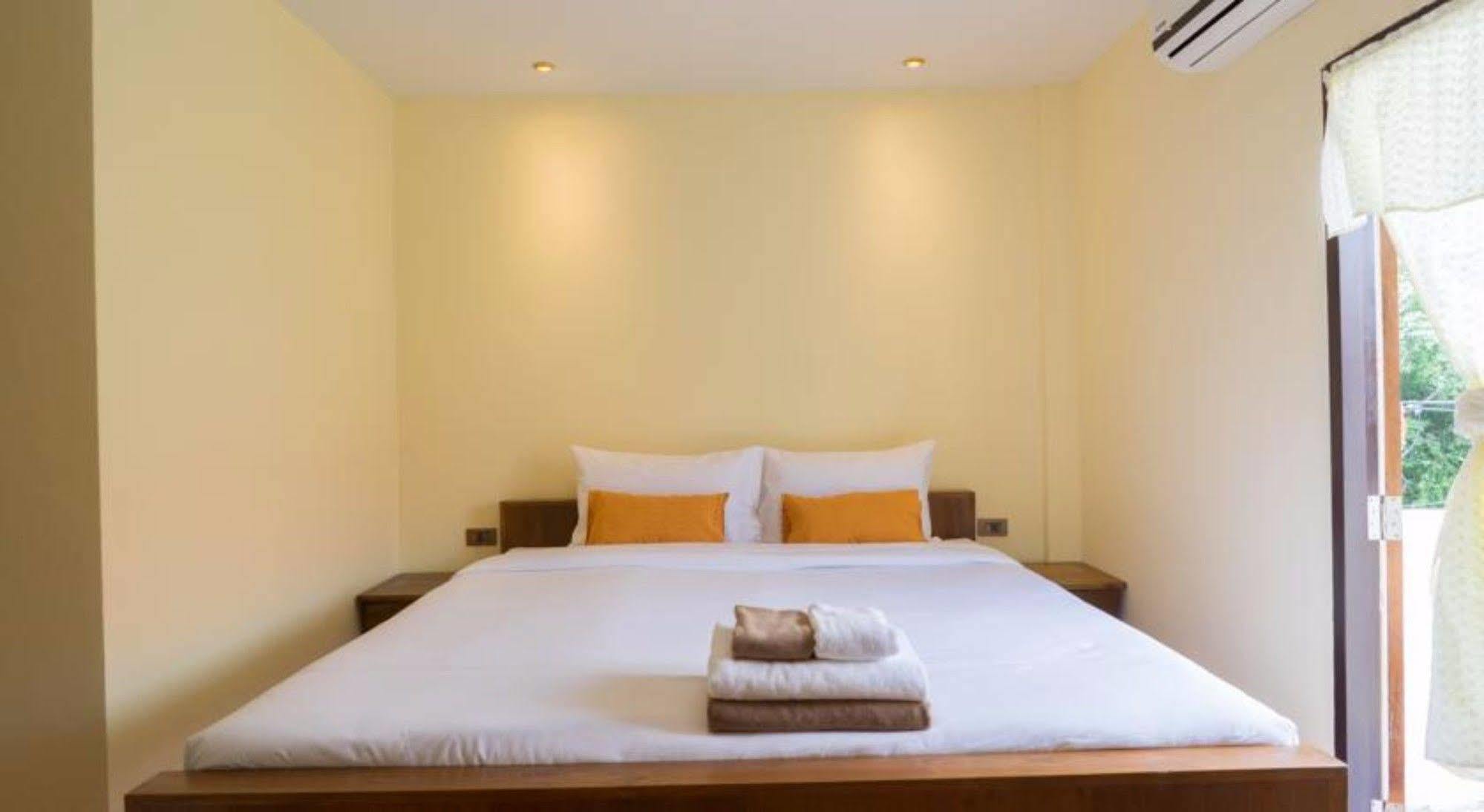 Manon Sleepeatdrink Bed & Breakfast Chiang Mai Luaran gambar