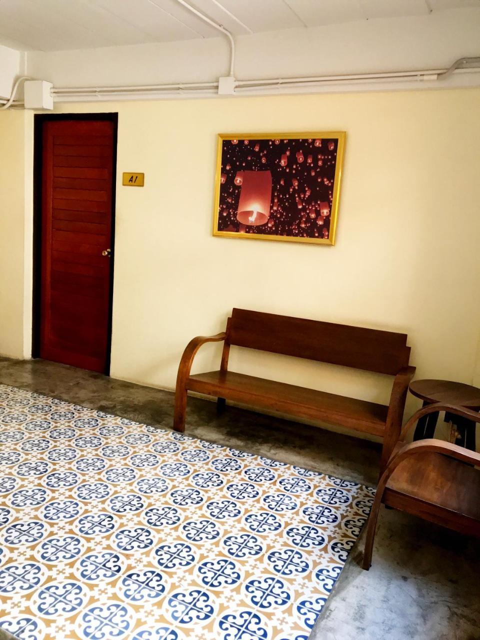 Manon Sleepeatdrink Bed & Breakfast Chiang Mai Luaran gambar