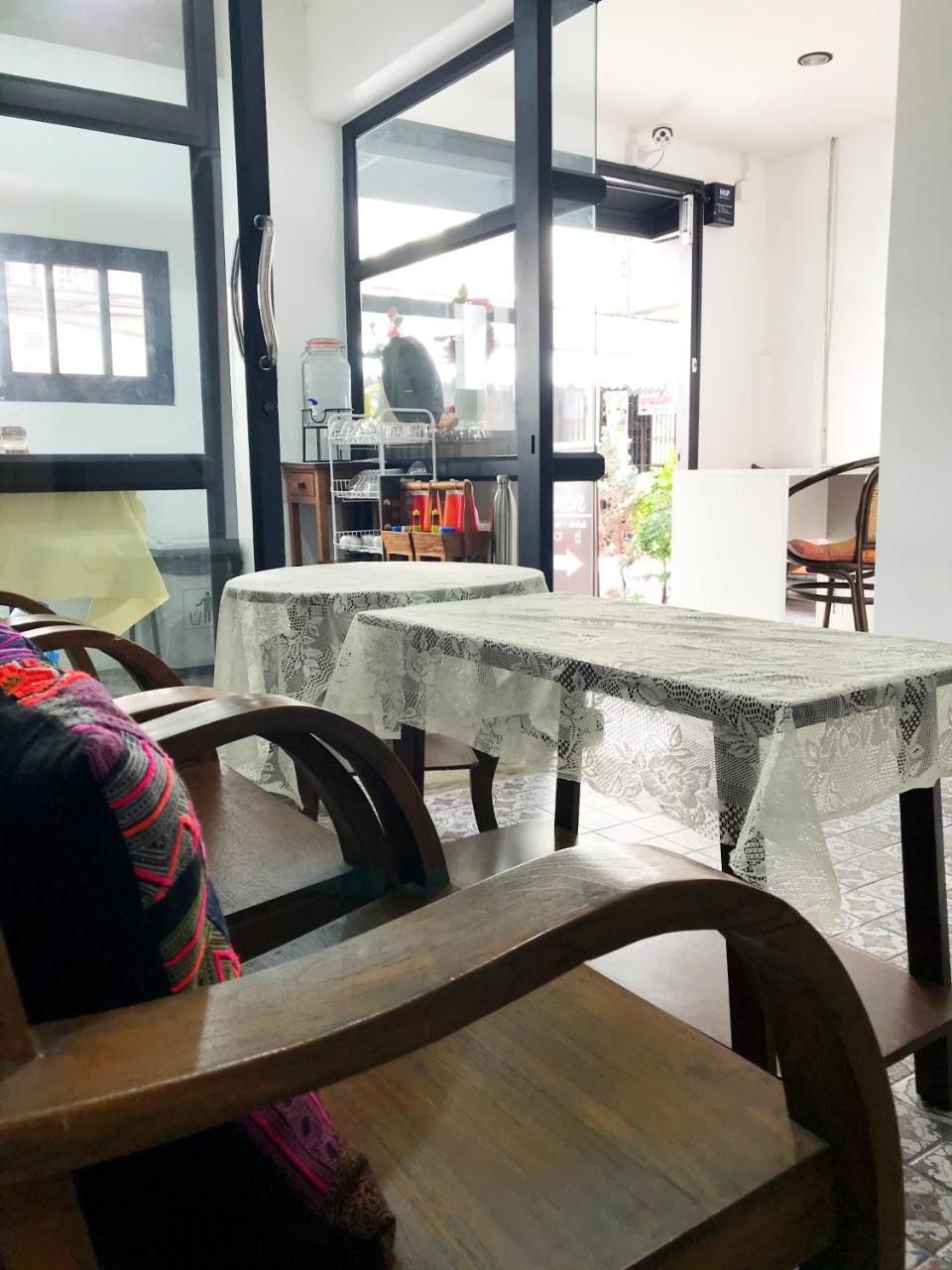 Manon Sleepeatdrink Bed & Breakfast Chiang Mai Luaran gambar